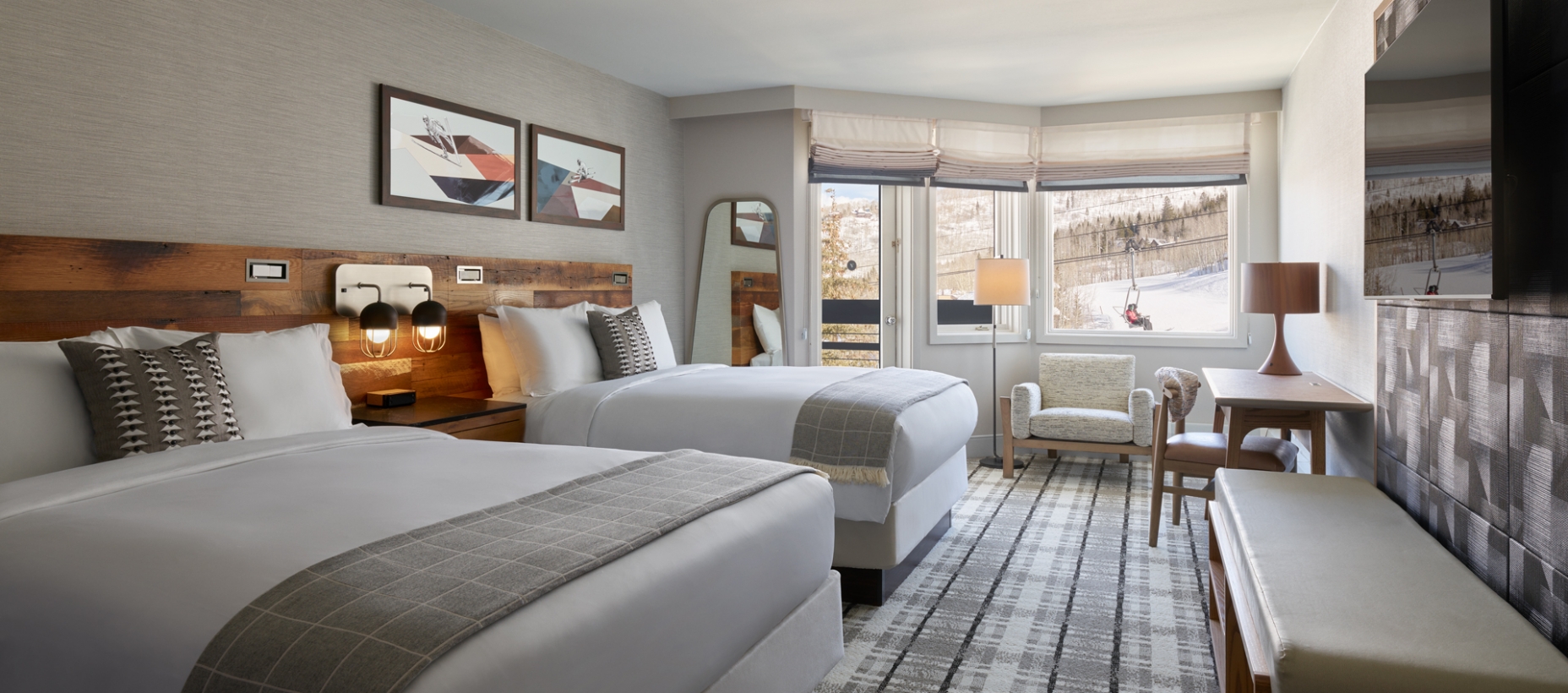 Classic Queen Guest Room 1