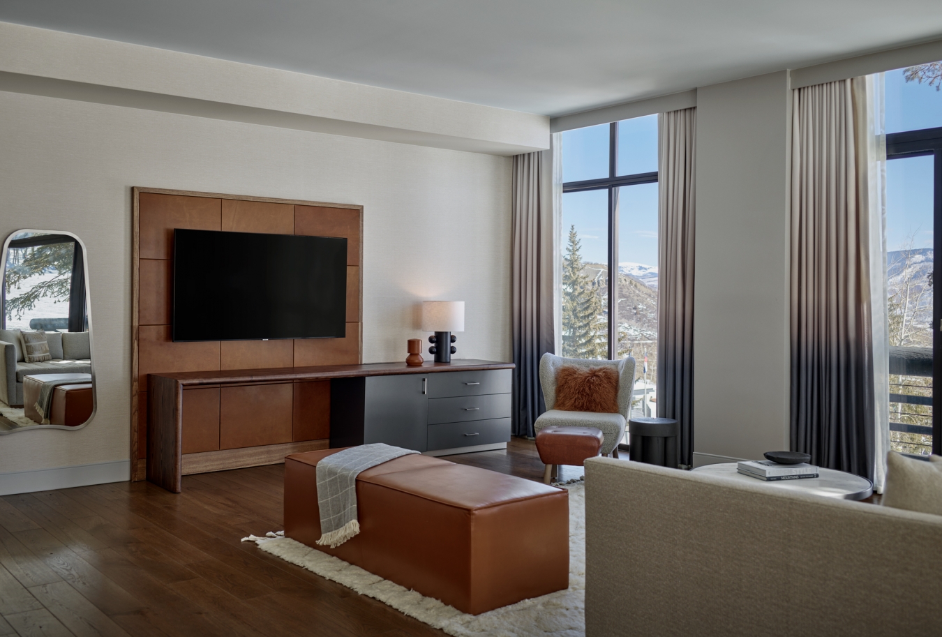 Mountain Front Suite living room