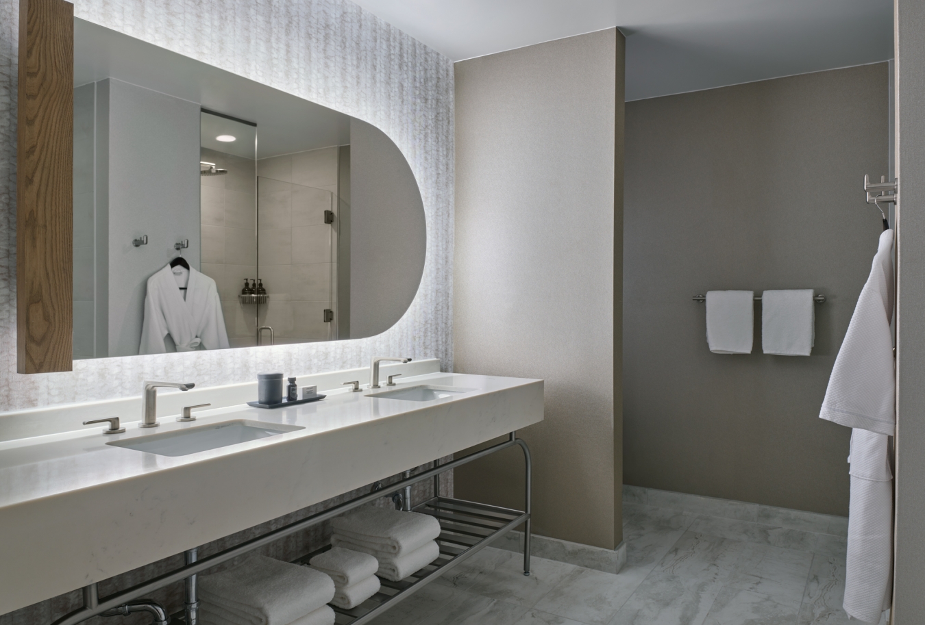 Signature Suite bathroom