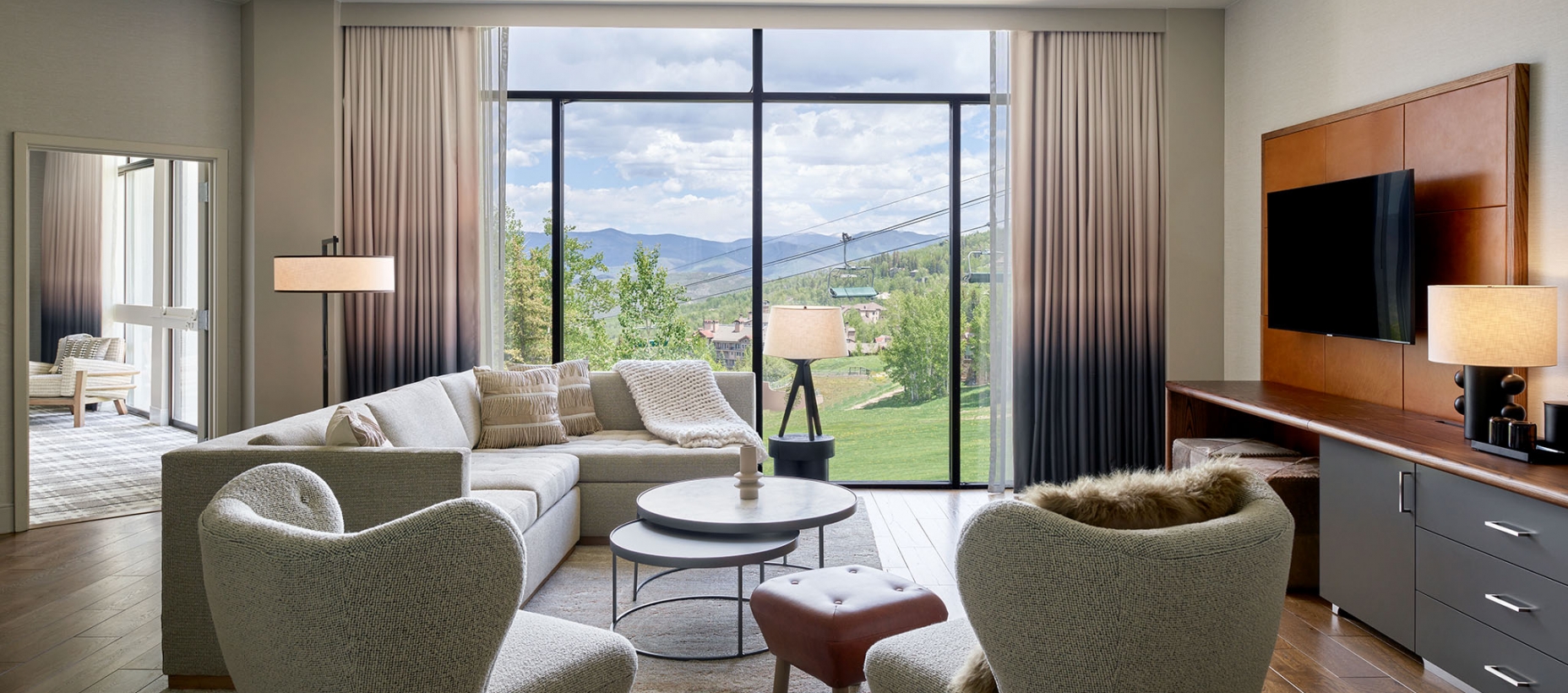 Classic Suite livingroom