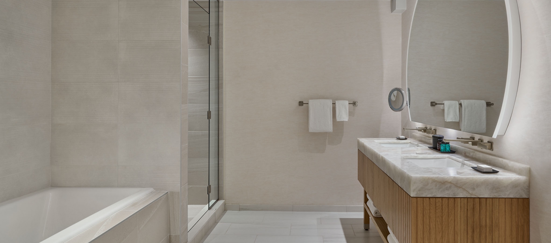 penthouse master bathroom