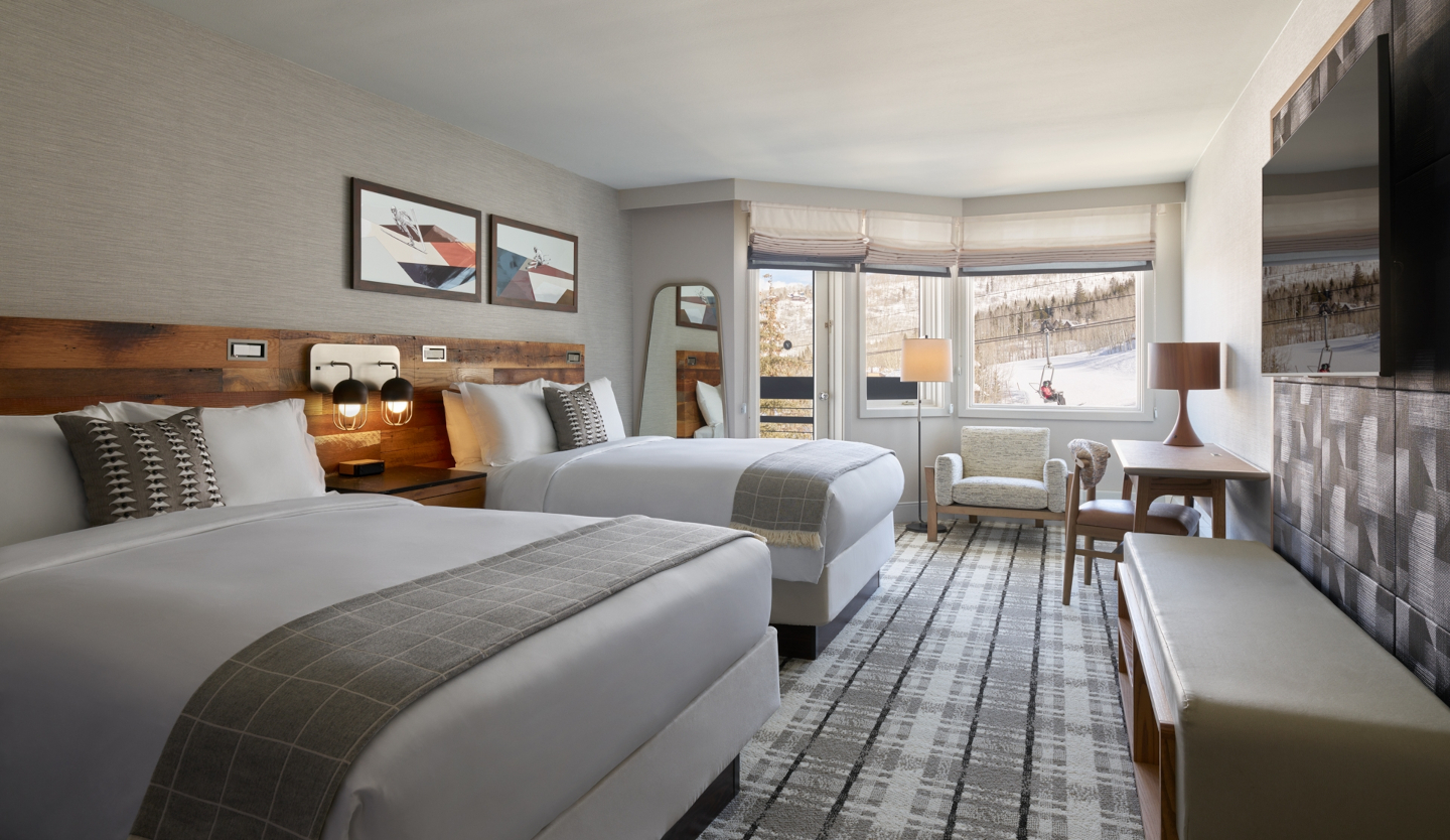 Classic Queen Guest Room 1